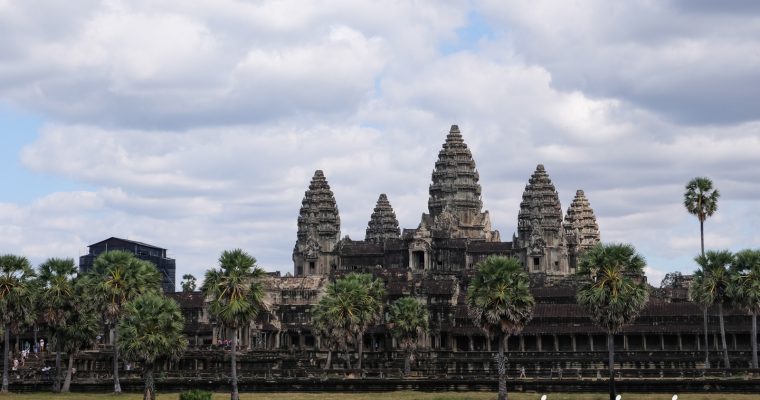 SIEM REAP: Angkor Thom Bayon Temple, Takeo Temple, Ta Phrom, Angkor Wat